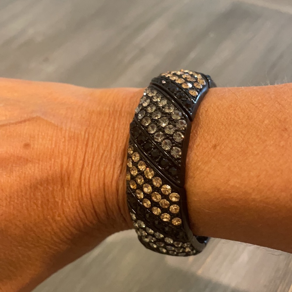 Bracelet - Picture 2 of 6